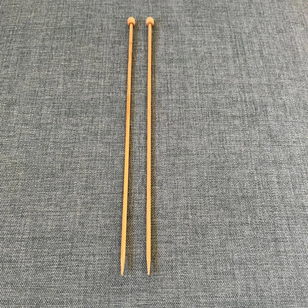 Clover Knitting Needles, Size 4